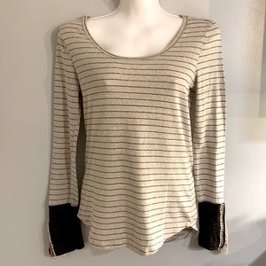 Daytrip Striped scoop neck long sleeve tee size large